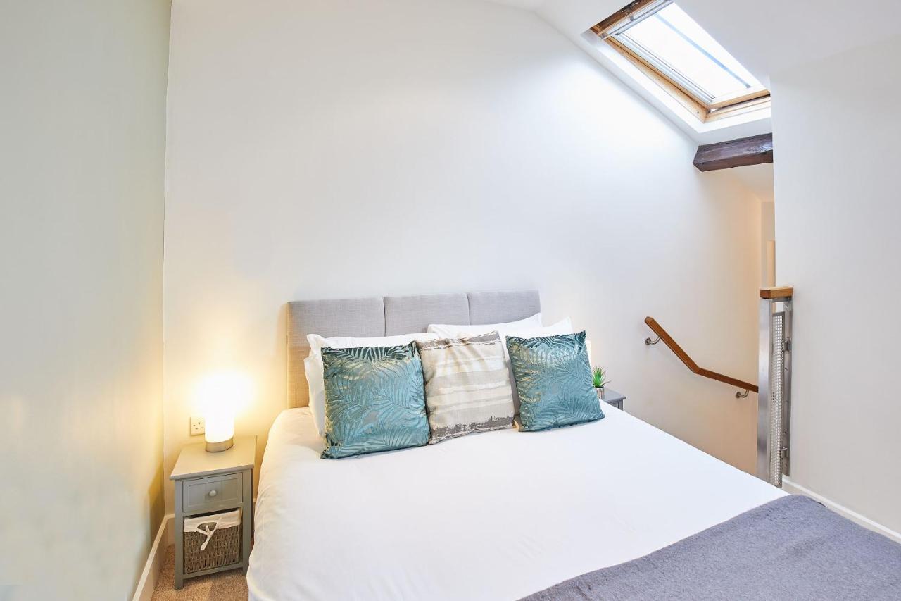 Host & - 15 Easby Hall Апартаменты *